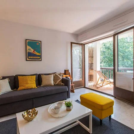 Apartamento Le Bourret-4 By Interhome